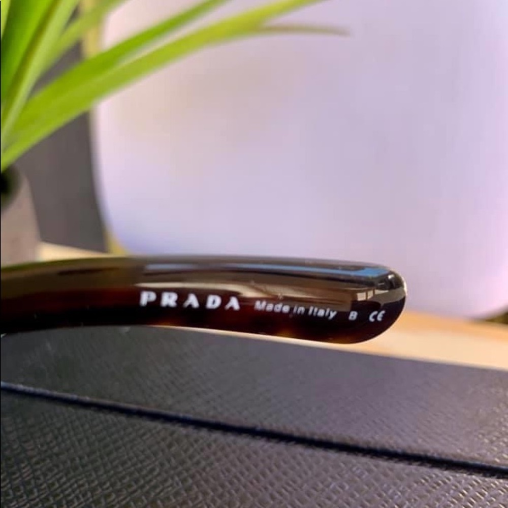 PRADASRR270 - Picture 4 of 4